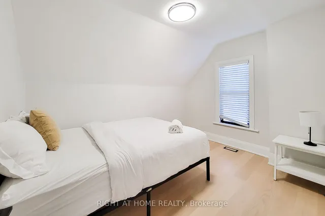 Additional image 34 of 25 Keith St