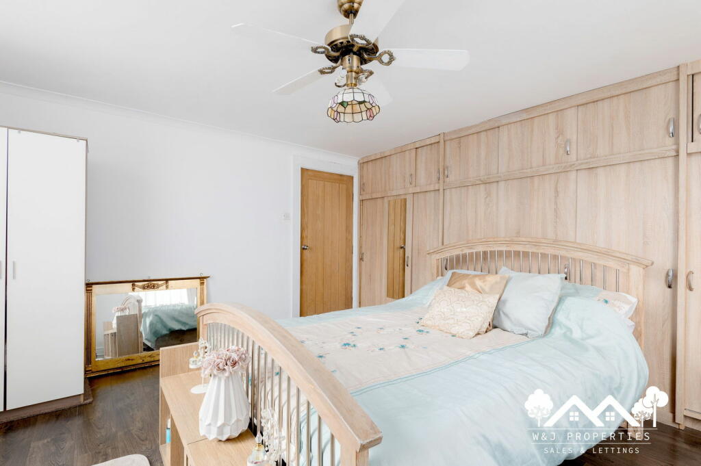 Additional image 27 of Blackburn Road, Darwen, BB3