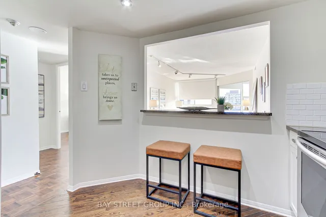 Additional image 7 of 705 King St Unit 913