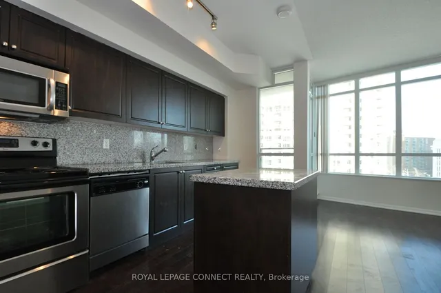 Additional image 13 of 215 Fort York Blvd Unit 703