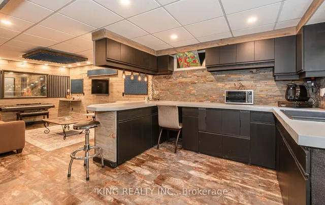 Additional image 30 of 4535 Gatineau Ave