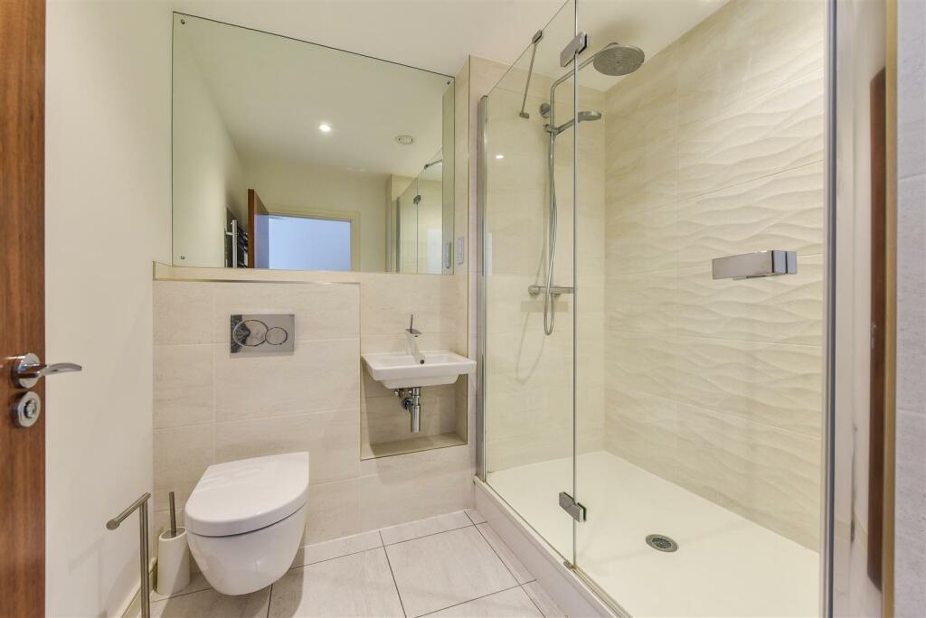 Additional image 8 of Royal View, Victoria Bridge Road, Bath