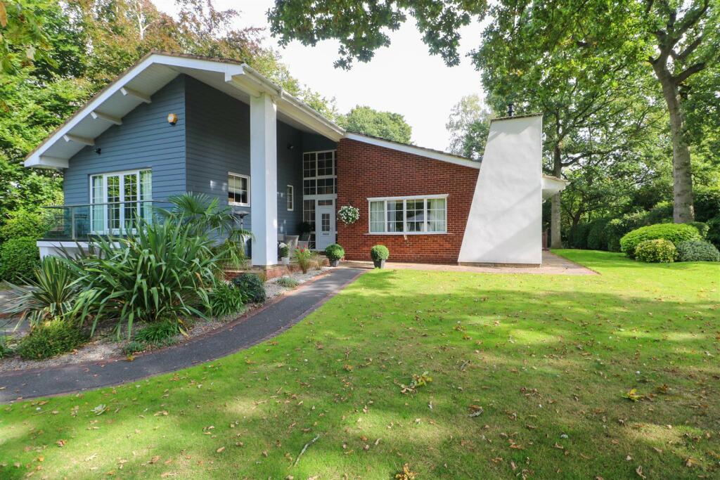 Additional image 23 of Longacres, Park Drive, Little Aston Park