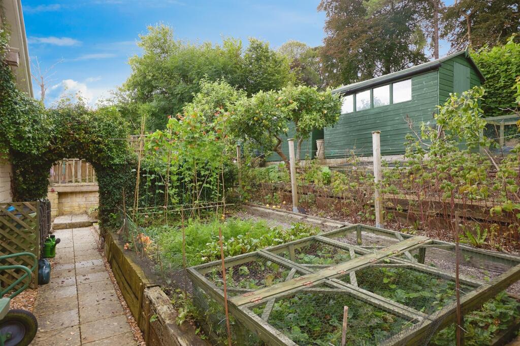 Additional image 10 of Grants Close, WINCANTON