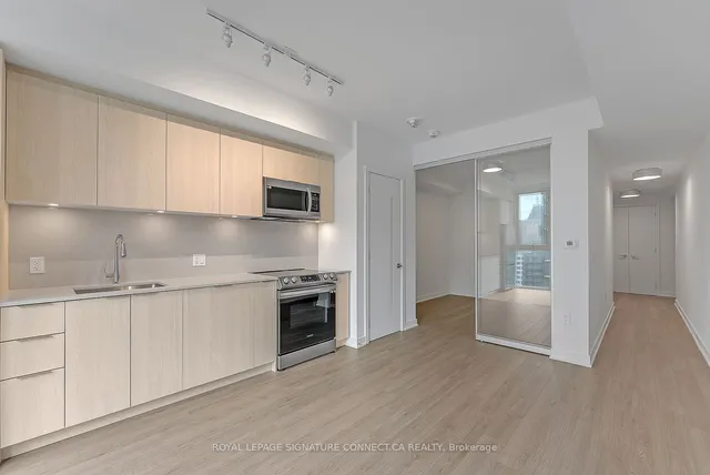 Additional image 13 of 357 King St Unit 3405