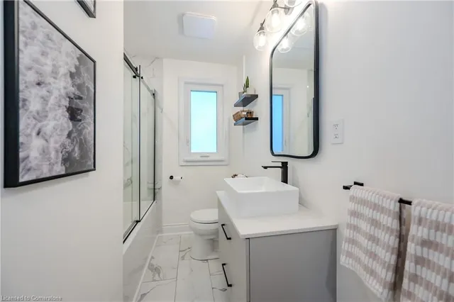 Additional image 25 of 586 Weber St