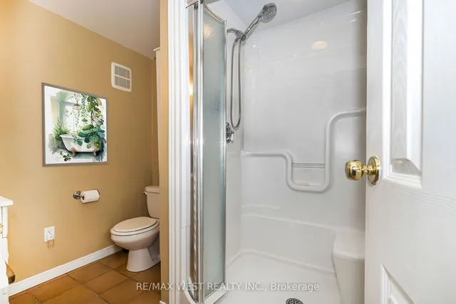 Additional image 20 of 42 Sir Raymond Dr