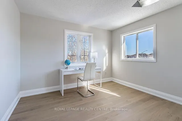 Additional image 29 of 3 Lake Louise Dr