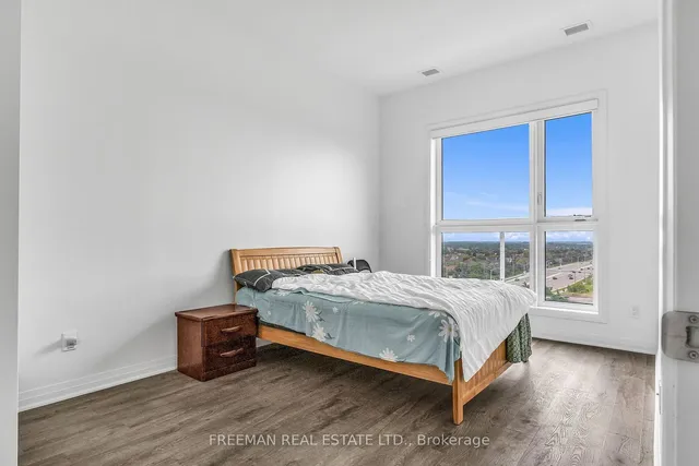 Additional image 12 of 95 Dundas St Unit 605