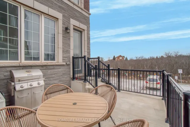 Additional image 18 of 2199 Lillykin St Unit 17