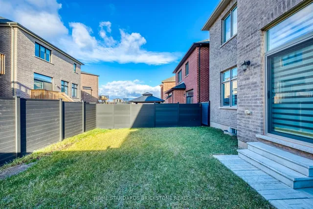 Additional image 38 of 1458 Everest Cres