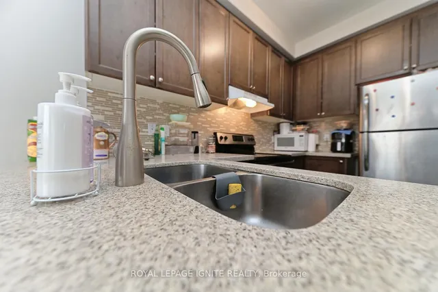 Additional image 14 of 22 Thornapple St