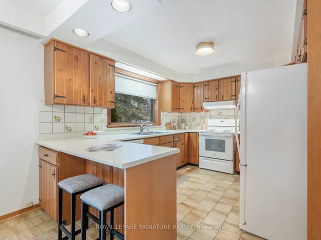 Additional image 13 of 14 Bathgate Dr