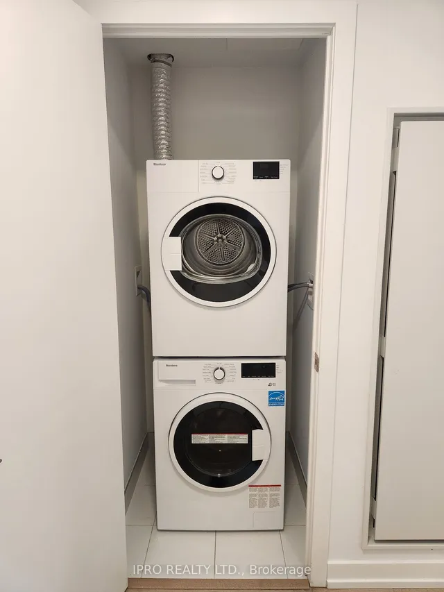 Additional image 14 of 1195 The queensway St Unit 906