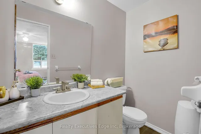 Additional image 19 of 35 Green Valley Dr Unit 105