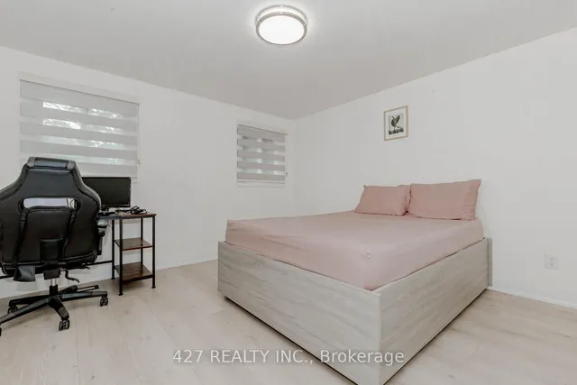 Additional image 25 of 42 Courtleigh Sq