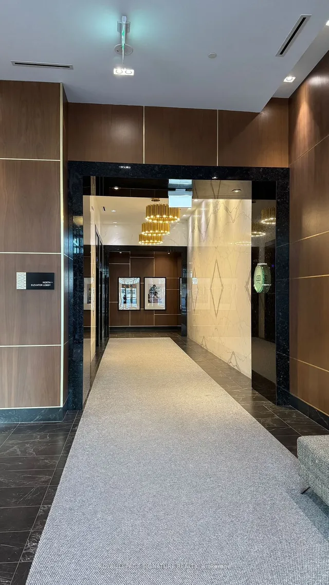 Additional image 13 of 15 Merchants' Wharf Unit 344