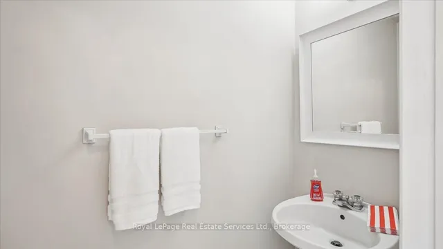 Additional image 16 of 524 Chillingham Cres