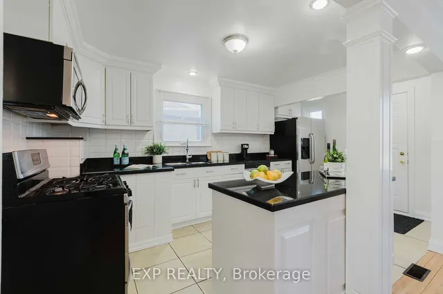 Additional image 10 of 17 Camrose Cres