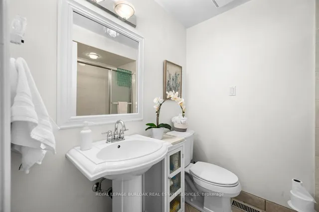 Additional image 26 of 365 Shoreacres Rd