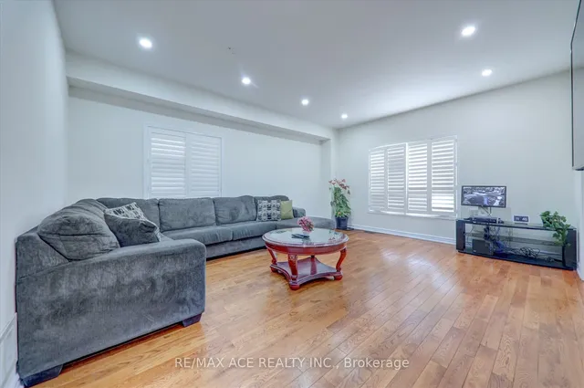 Additional image 7 of 51 Knowles Dr