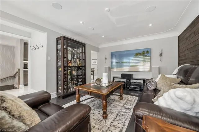 Additional image 7 of 27 Alba St