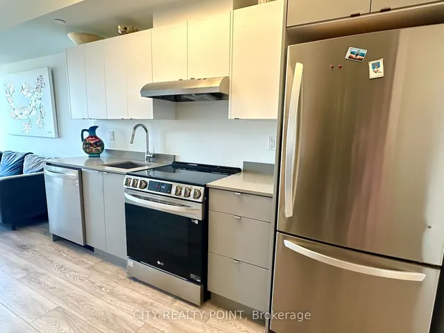 Additional image 9 of 3200 Dakota Common Unit B612