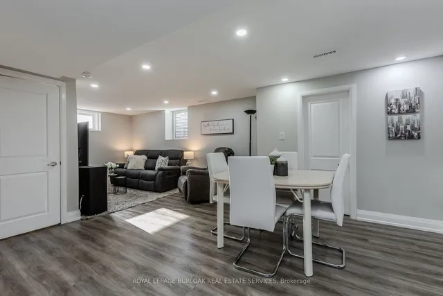 Additional image 32 of 1291 Princeton Cres