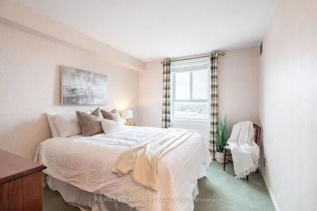 Additional image 23 of 5280 Lakeshore Rd Unit 911