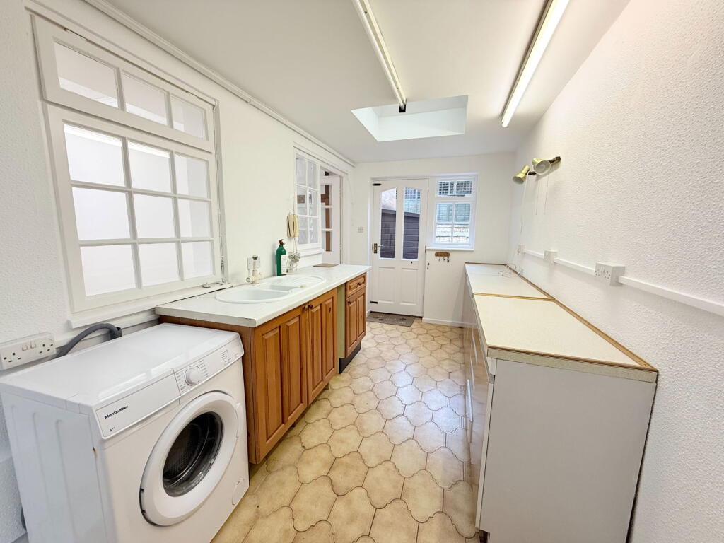 Additional image 9 of Beconsfield Close, Dorridge