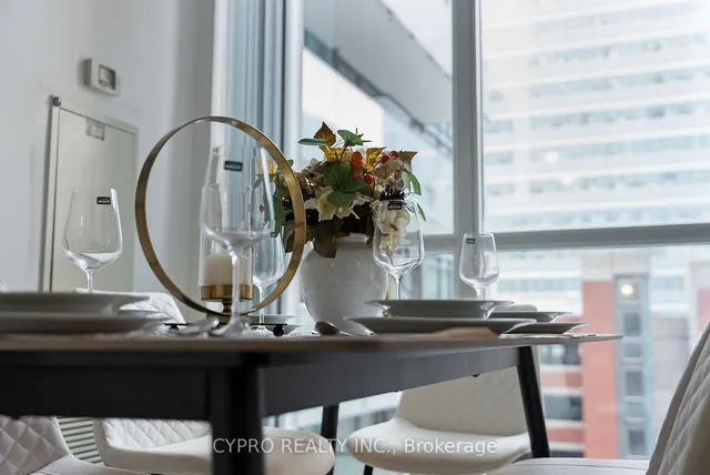 Additional image 10 of 770 BAY St Unit 601