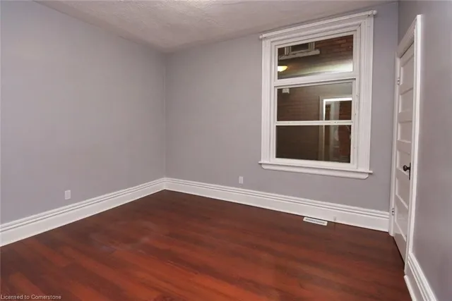 Additional image 14 of 324 Aberdeen Ave