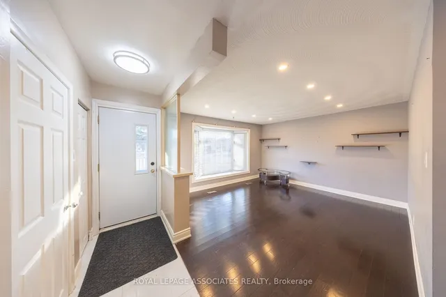 Additional image 8 of 3988 Ellesmere Rd