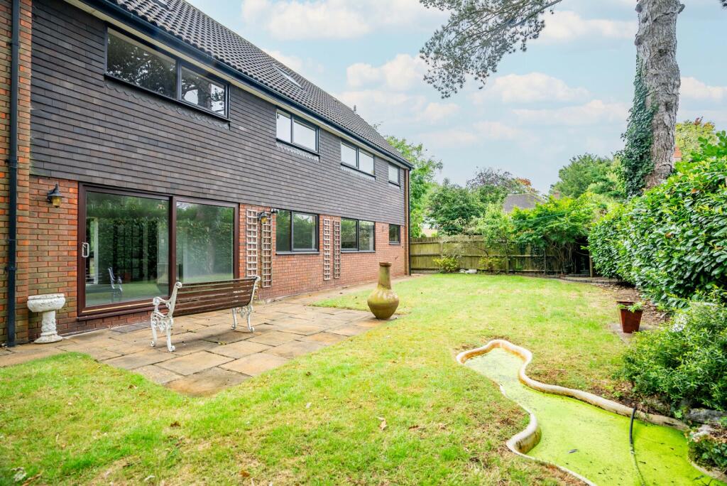 Additional image 19 of Beech Way, Wheathampstead, St. Albans, Hertfordshire, AL4