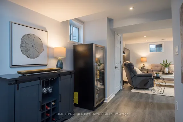 Additional image 34 of 988 Clark Blvd