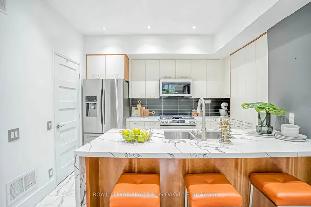 Additional image 17 of 19 Valhalla Inn Rd Unit 28