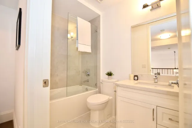 Additional image 27 of 112 King St Unit PH 6