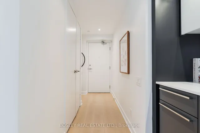 Additional image 31 of 15 Grenville St Unit 1206