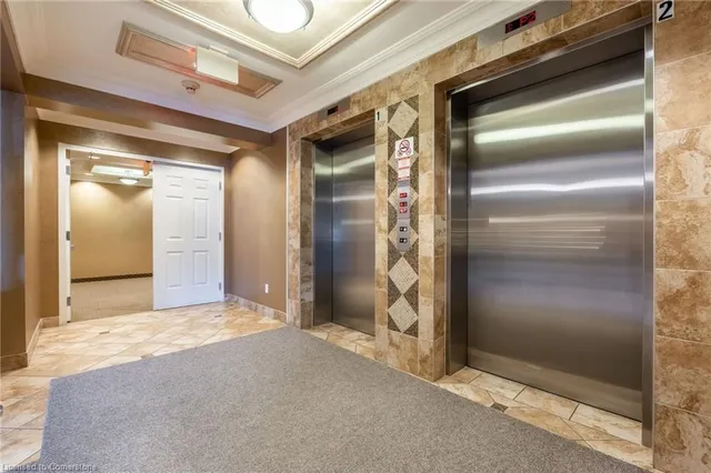 Additional image 10 of 4000 Creekside Dr Unit 207