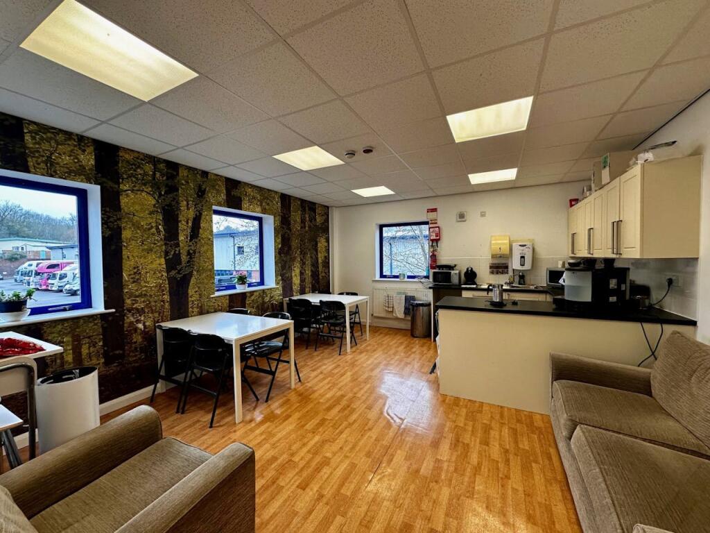 Additional image 7 of Unit D2 Coombswood Way, Halesowen, West Midlands, B62 8BH