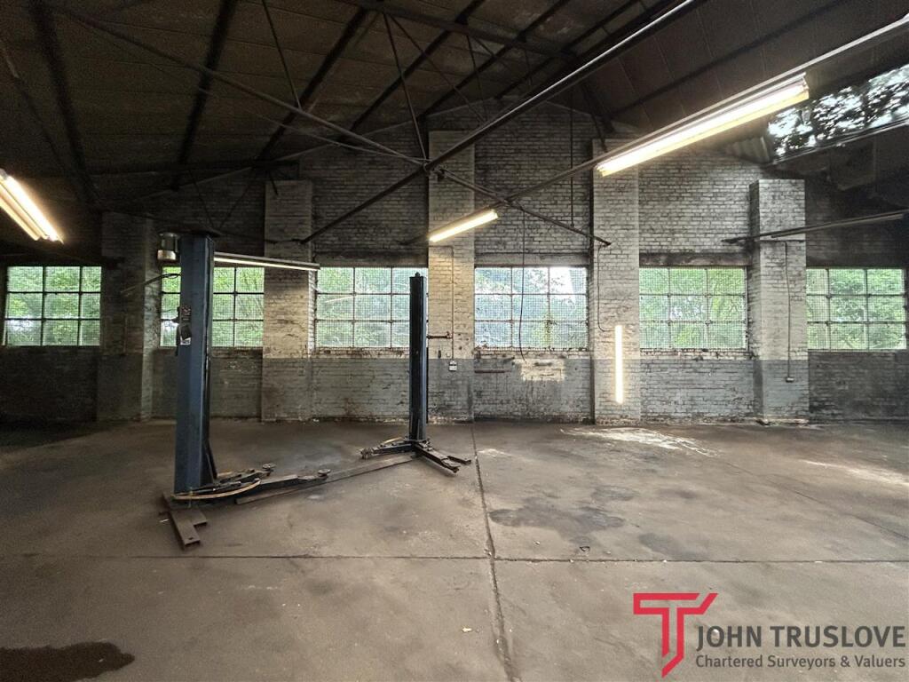 Additional image 4 of Unit 4A Lion Garage, Portway Trading Estate, Alcester Road, Birmingham, B48 7HX