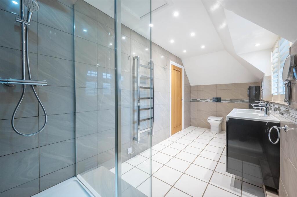 Additional image 23 of Station Road, Henley-In-Arden