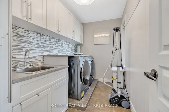 Additional image 26 of 47 Lorupe Crt