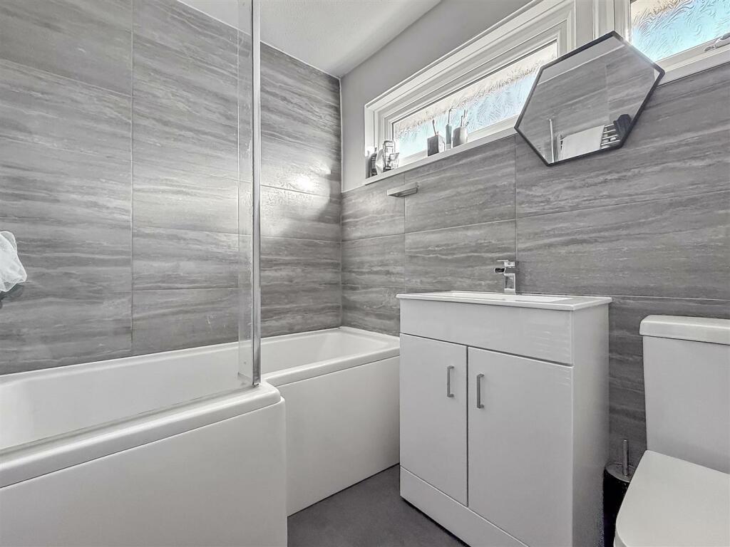 Additional image 10 of Canberra Close, St Albans