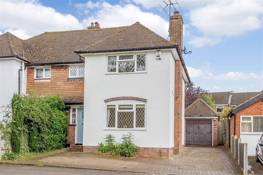 Devonshire Road, Harpenden, AL5