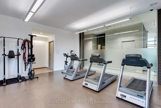 Additional image 29 of 380 Macpherson Ave Unit 306