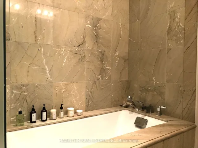 Additional image 18 of 55 Scollard St Unit 701