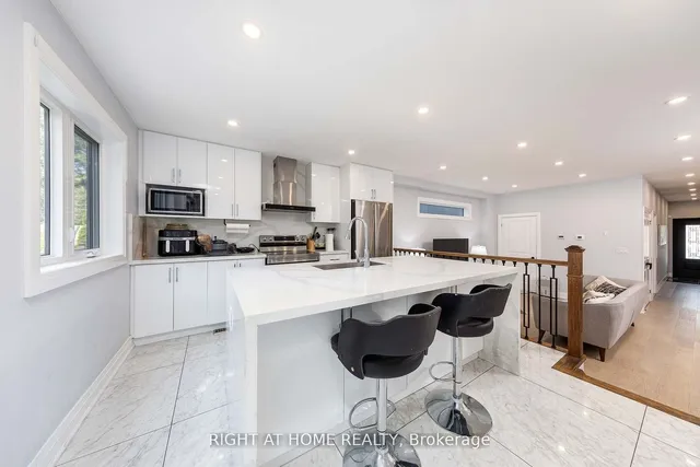 Additional image 12 of 574A Pharmacy Ave