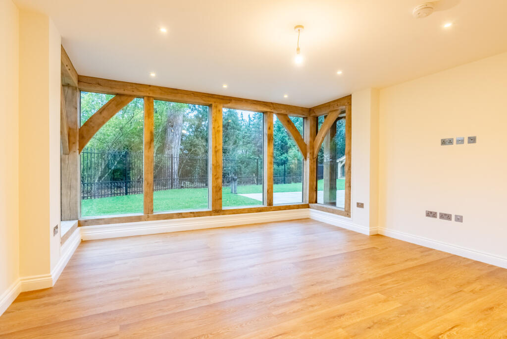 Additional image 23 of Oakridge, Drop Lane, Bricket Wood, St Albans, AL2