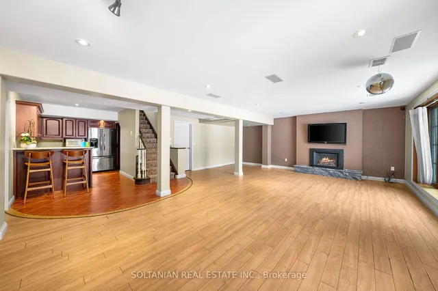 Additional image 32 of 11 Tudor Gate